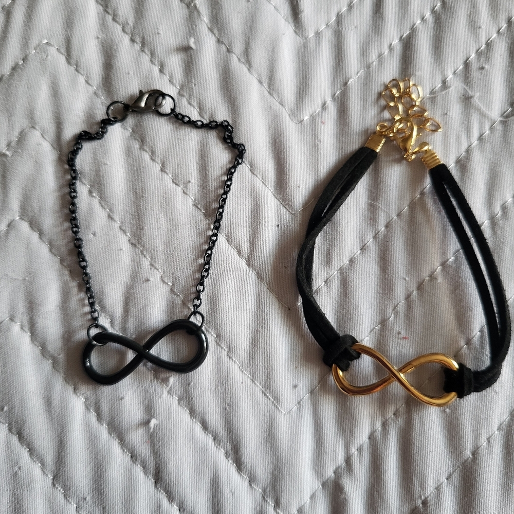 Elegant Infinity Bracelet Set - Black and Gold